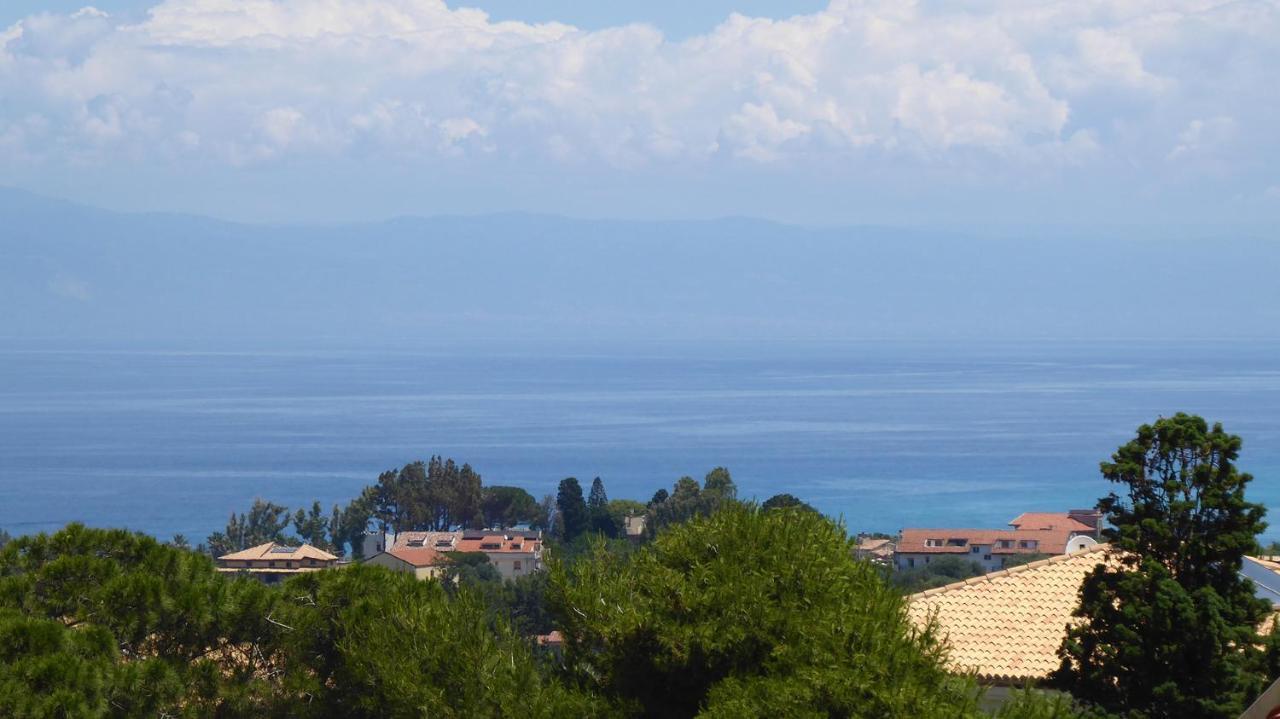 סנטה דומניקה Appartamento Panoramico Santa Domenica מראה חיצוני תמונה
